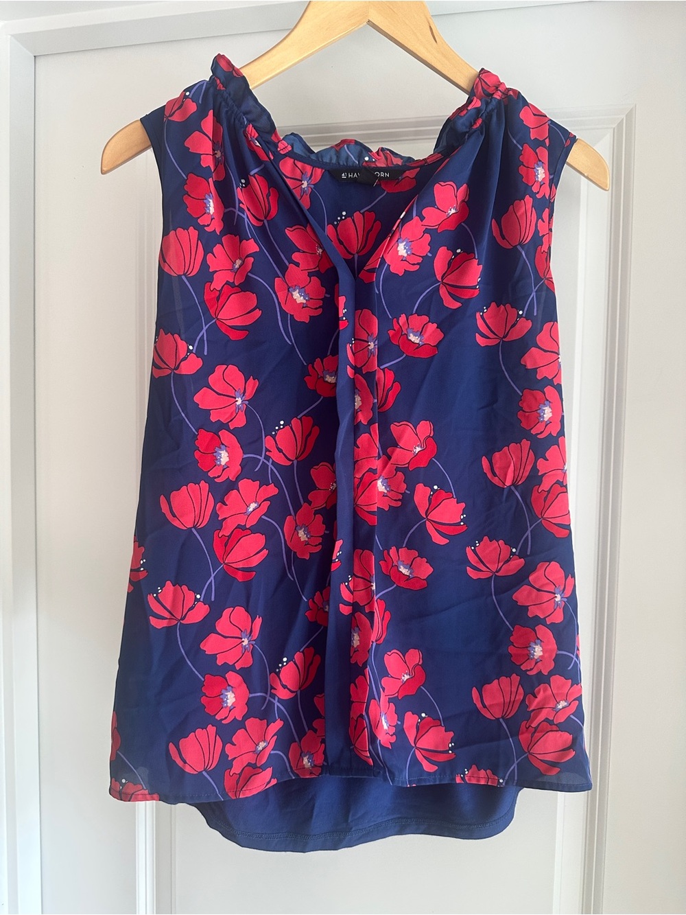 41 Hawthorn Navy Sleeveless Blouse with Red Floral Print
